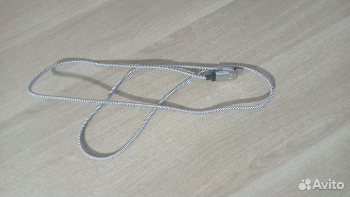 Провод Type с. Магнитный и светящийся. 1 метр