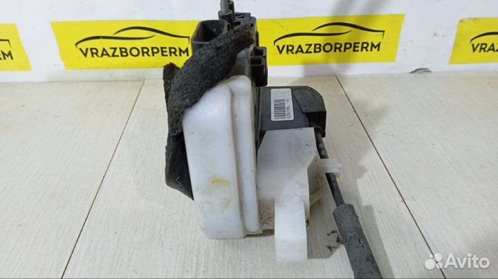 Замок двери передний правый Hyundai Ix35