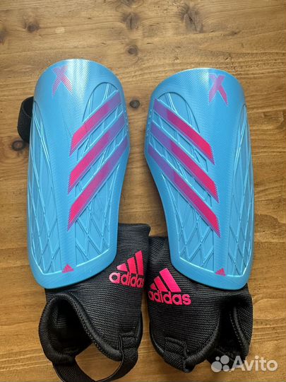 Щитки футбольные детские