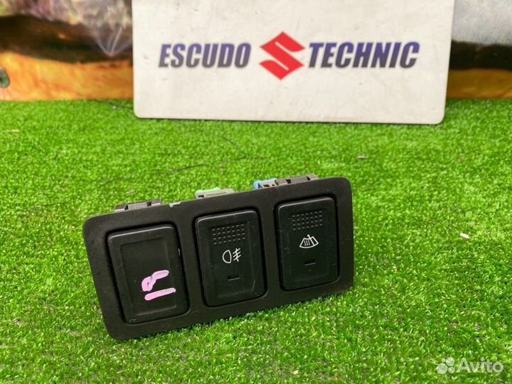 Кнопки приборной панели Suzuki Grand Vitara/Escudo