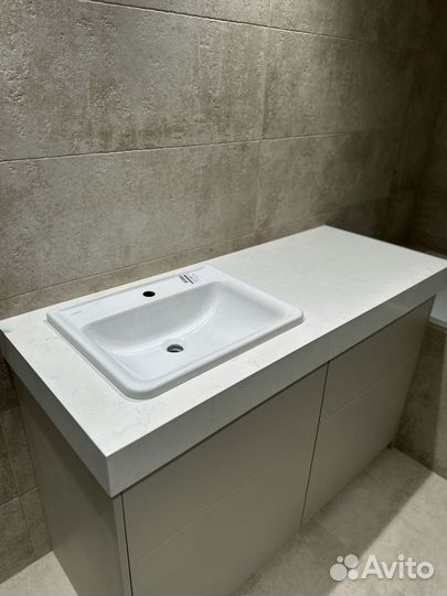 Столешница из камня кварцевый агломерат