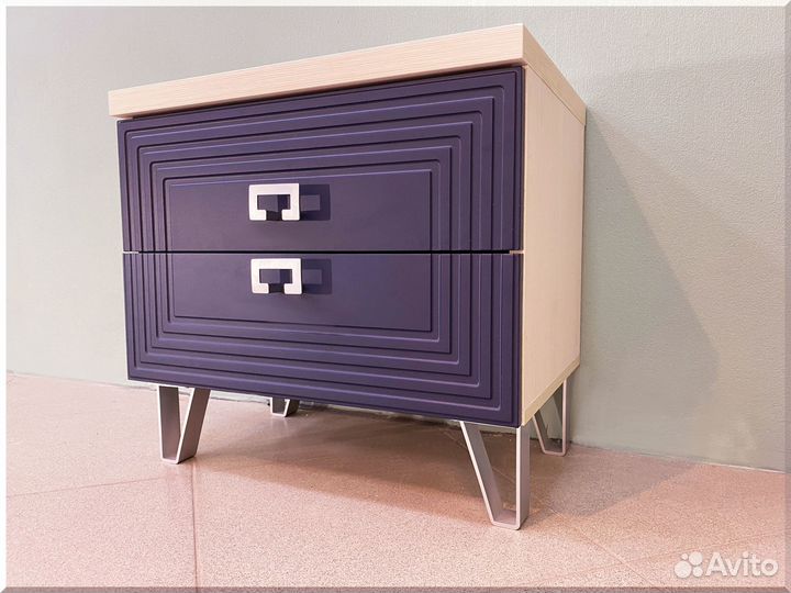 Тумба прикроватная
