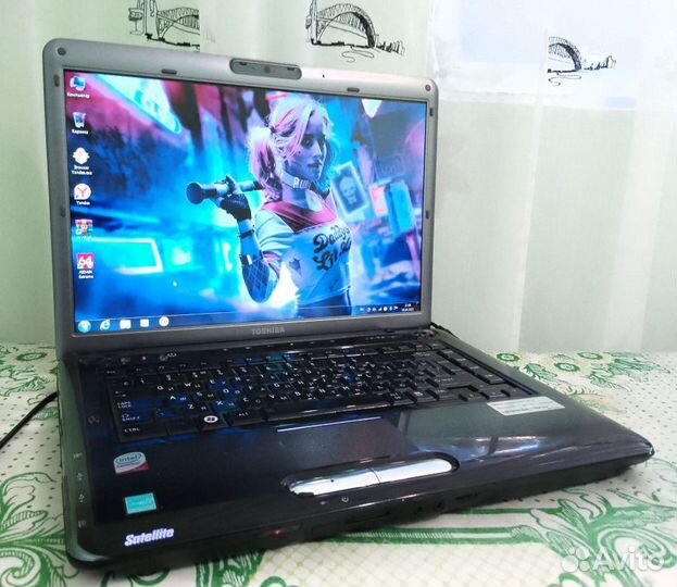 Ноутбук toshiba