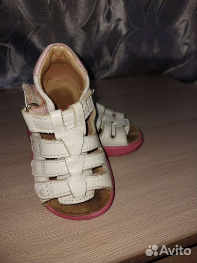 Босоножки для девочки