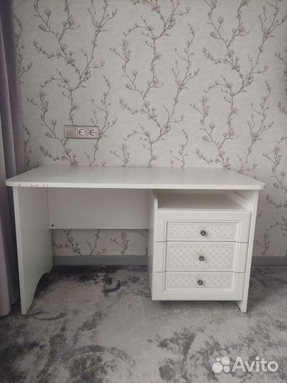 Комплект детской мебели для девочки