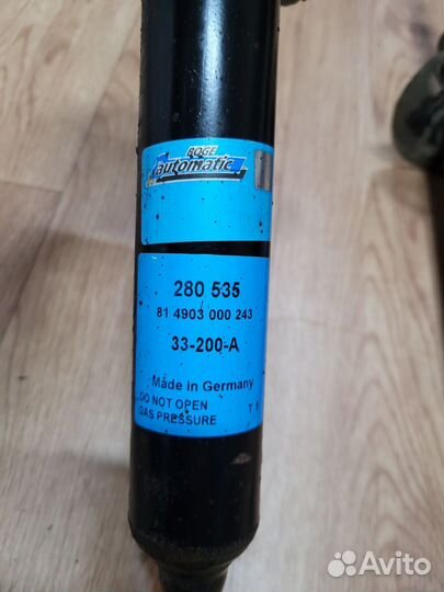 Амортизаторы передние Ауди А6 С5 (2шт.)