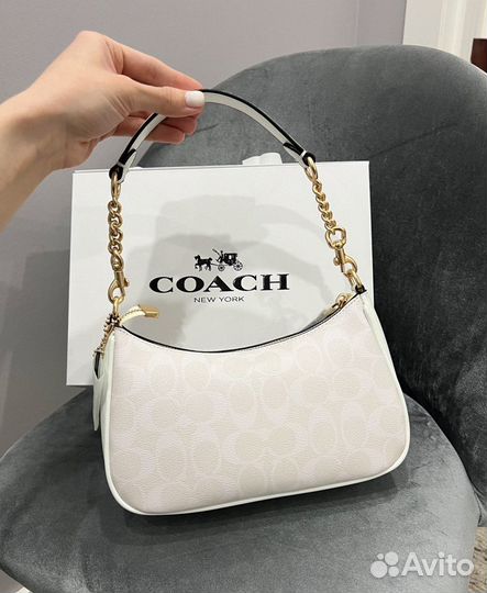 Сумка Coach Teri молочная