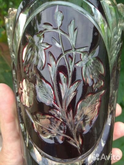 Старинная ваза