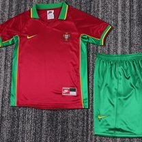 Ретро детская форма Португалия 1998, Москва