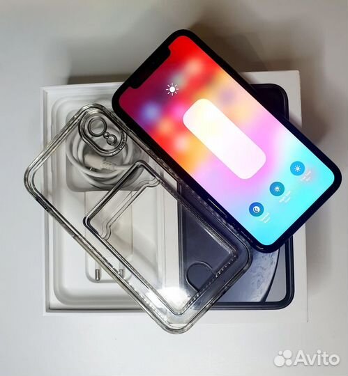iPhone Xr, 128 ГБ