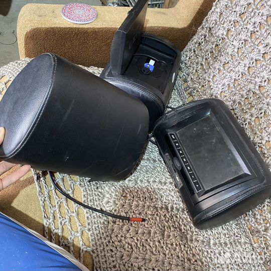 Подголовники с экраном универсальные