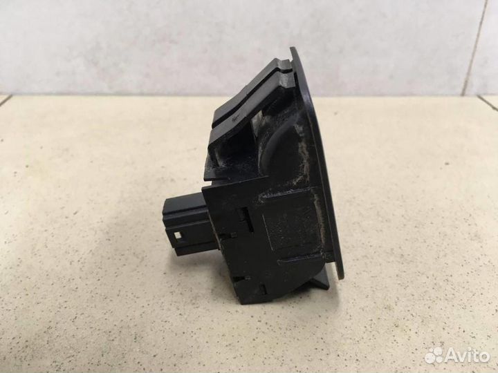 Блок управления стеклоподъемниками Caddy III 2004