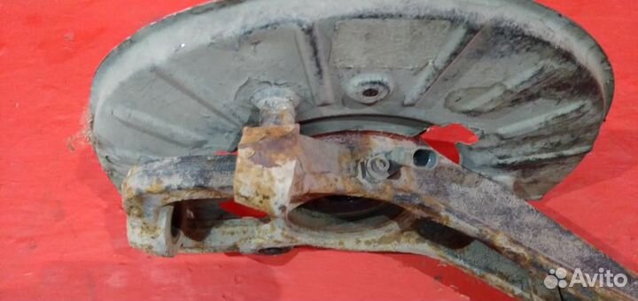 Туарег Кулак передний левый 7L 2002-2010