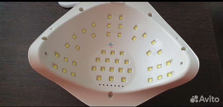 Лампа для ногтей