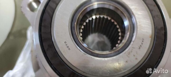 Ступица передняя auris/rav