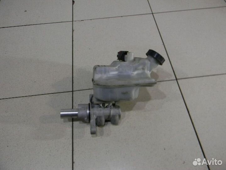 Цилиндр тормозной главный