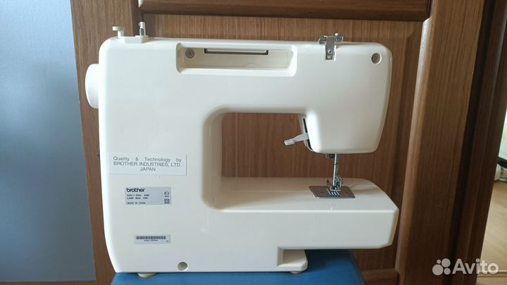 Швейная машинка brother js-23