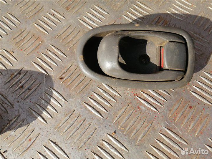 Ручка двери внутренняя Kia Spectra LD S6D 2009