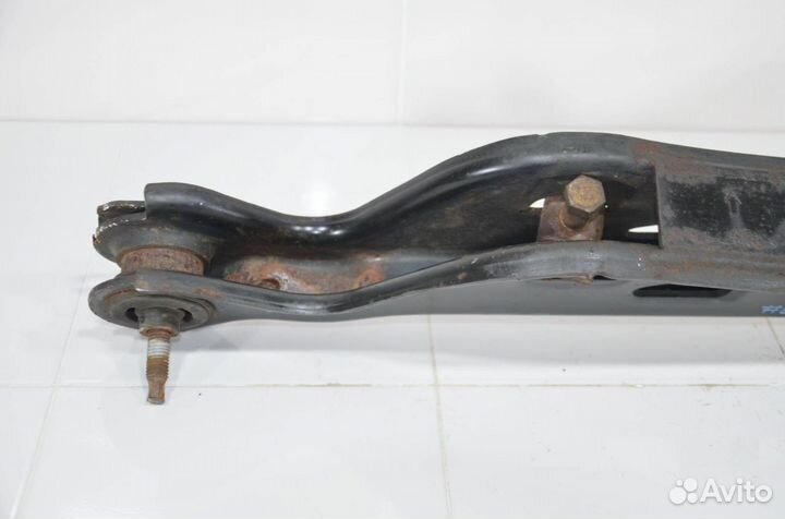 Держатель торсиона переднего с сайлентблоками