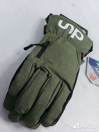 Горнолыжные перчатки