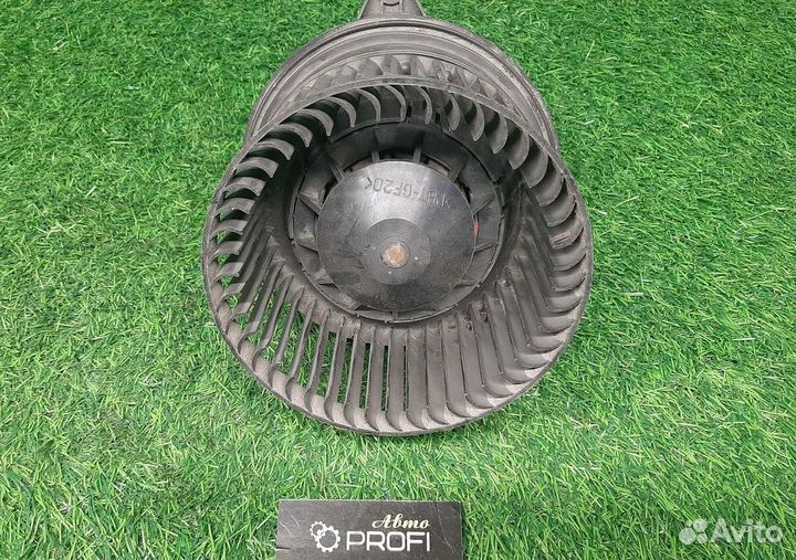 В наличии: Моторчик отопителя для Ford Fusion 1