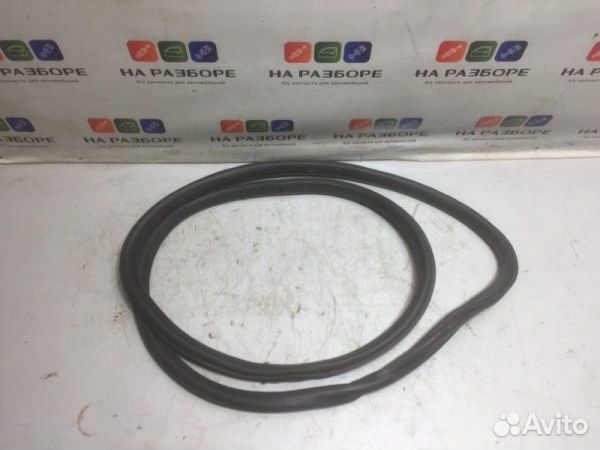 Уплотнительная резинка дверного проема Chevrolet