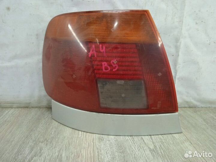 Фонарь задний левый Audi A4 B5 2001