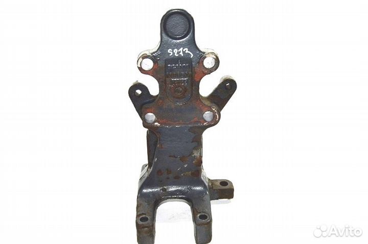 Кронштейн реактивной тяги, переднего моста, правый