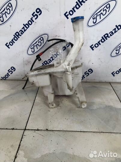 Бачок омывателя Toyota Yaris XP90 2005-2009