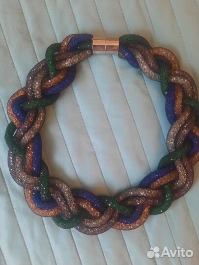 Украшение на шею на магнитной застежке