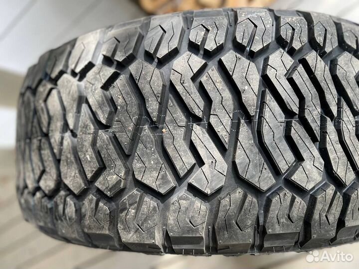 Maxxis AT-811 Razr AT 37/13.5 R22