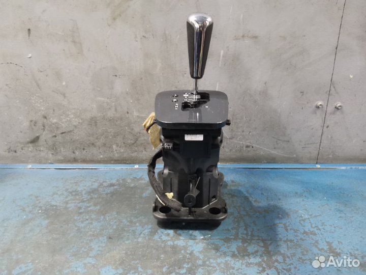 Селектор кпп Peugeot 3008