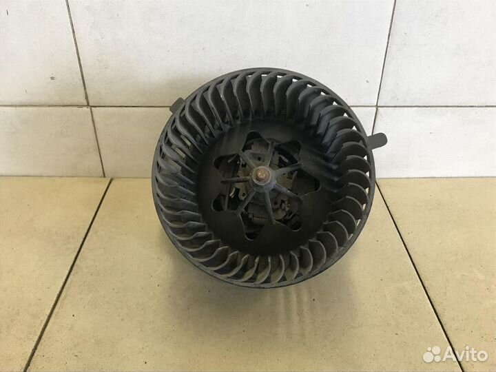 Моторчик отопителя Octavia (A5 1Z) 2004-2013