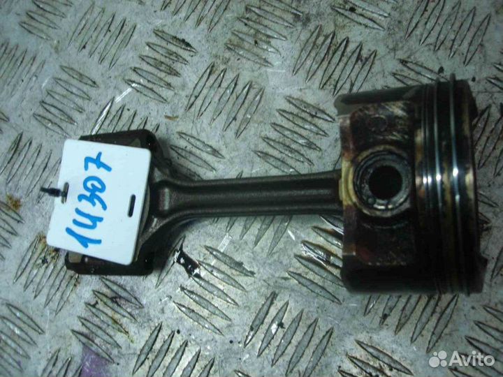 Поршень с Nissan X-Trail T31 2007-2014