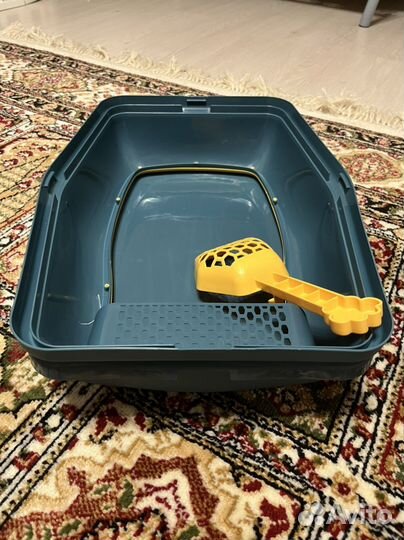 Лоток для кошек и собак новый