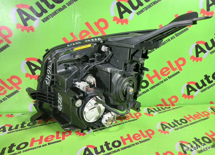 Фара toyota voxy ZRR70W 28203 передняя правая