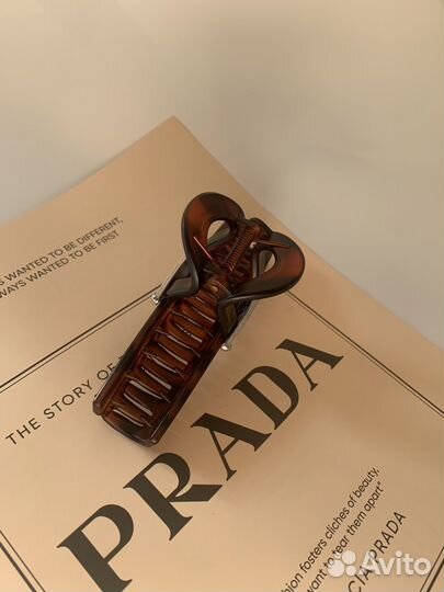 Крабик для волос Prada