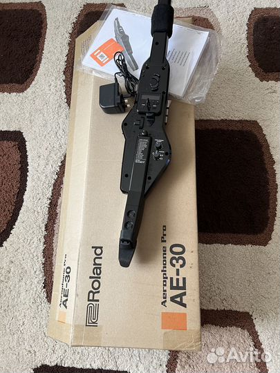 Электронный саксофон Roland Aerophone AE-30 Pro