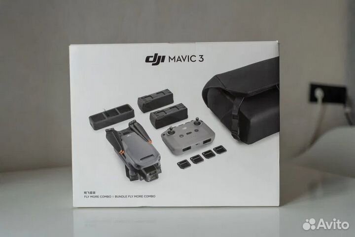 Квадрокоптер DJI Mavic 3 fly more combo
