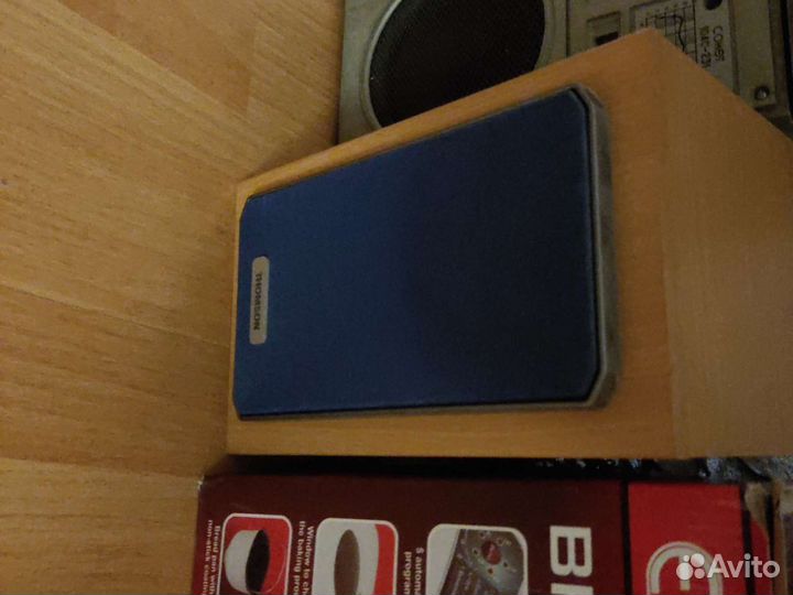 Thomson проигрыватель с колонками 2 штуки