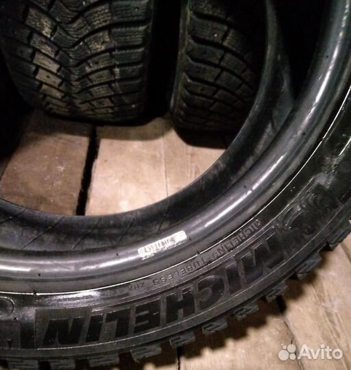 Michelin X-Ice North 3 235/45 R17