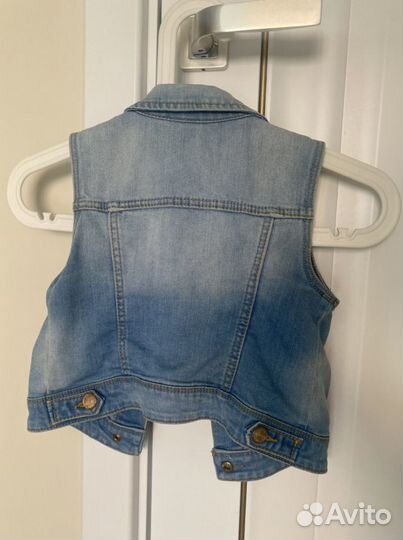 Джинсовая жилетка