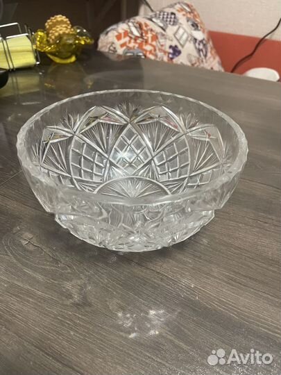 Хрустальная ваза