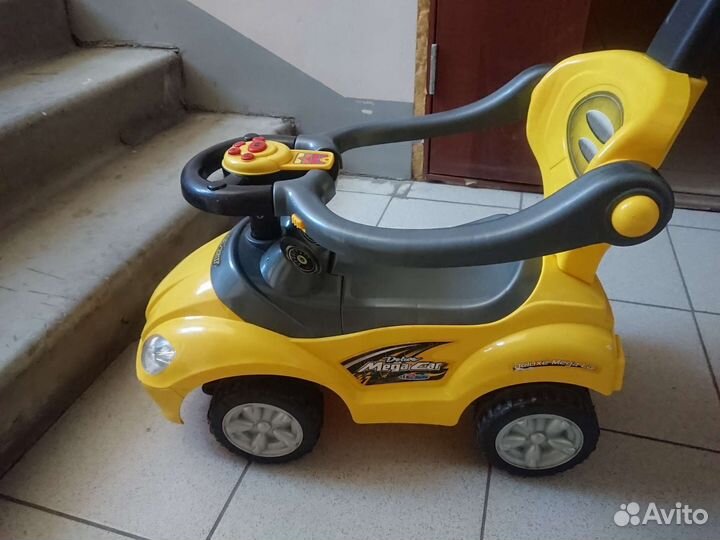 Машинка-каталка