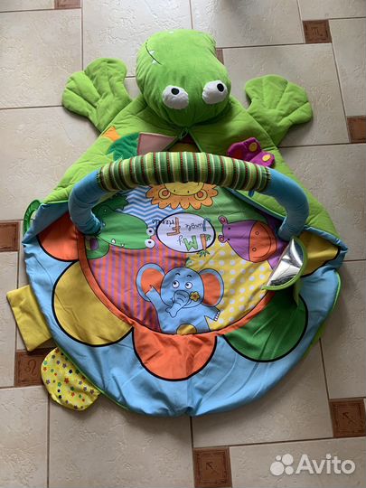 Развивающий коврик для малыша