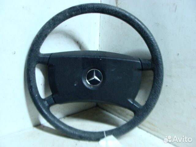 Мерседес E-Класс Рулевое колесо