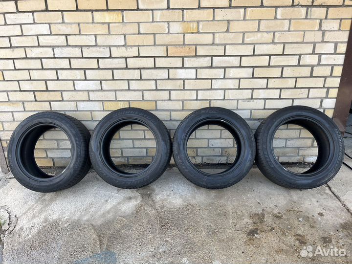 Bridgestone Dueler H/P 255/55 R19