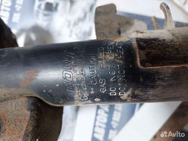 Стойки передние всборе Ford Mondeo 4