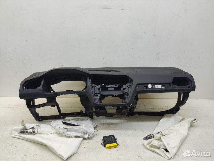 Торпедо Volkswagen Tiguan 2 2021-2024