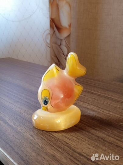 Сувенирные фигурки - рыбки, кошки